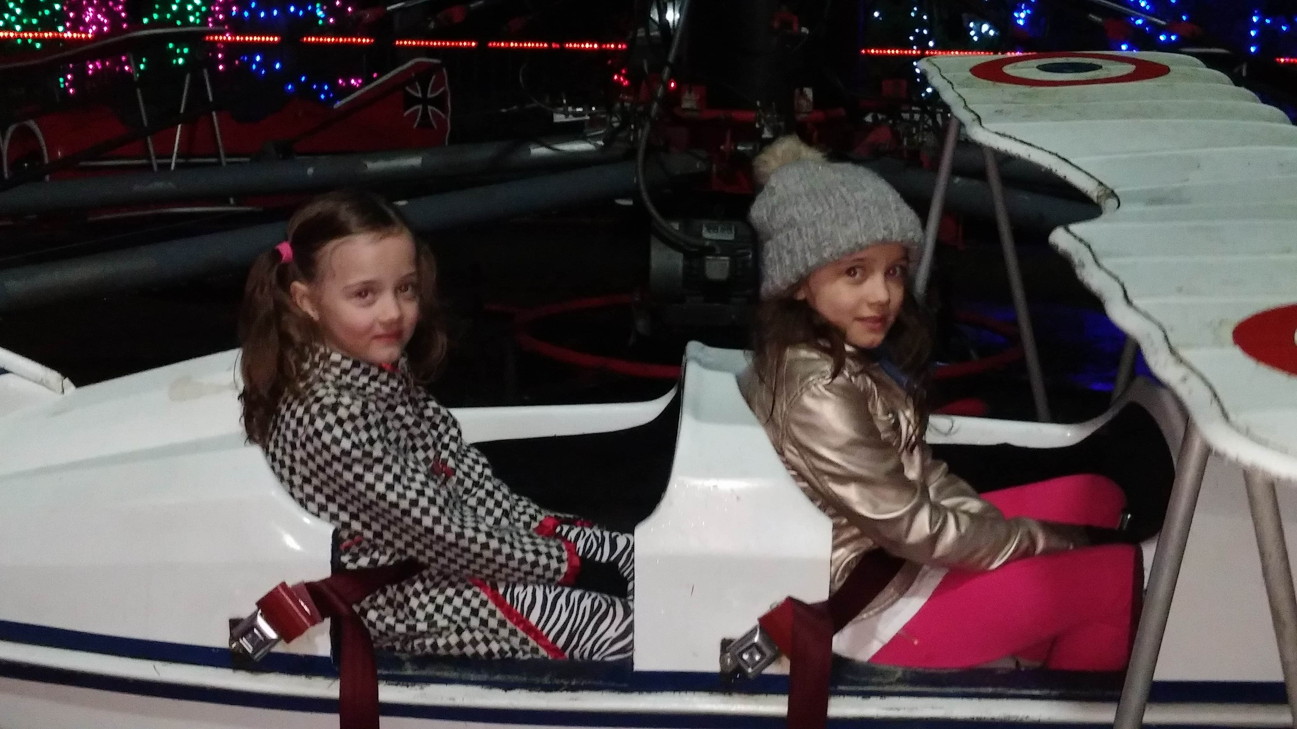 Wild Waves Holiday With Lights Event + Win a 4 Pack Of Tickets To Holiday With Lights! Thrifty