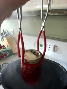 dropping jar into po