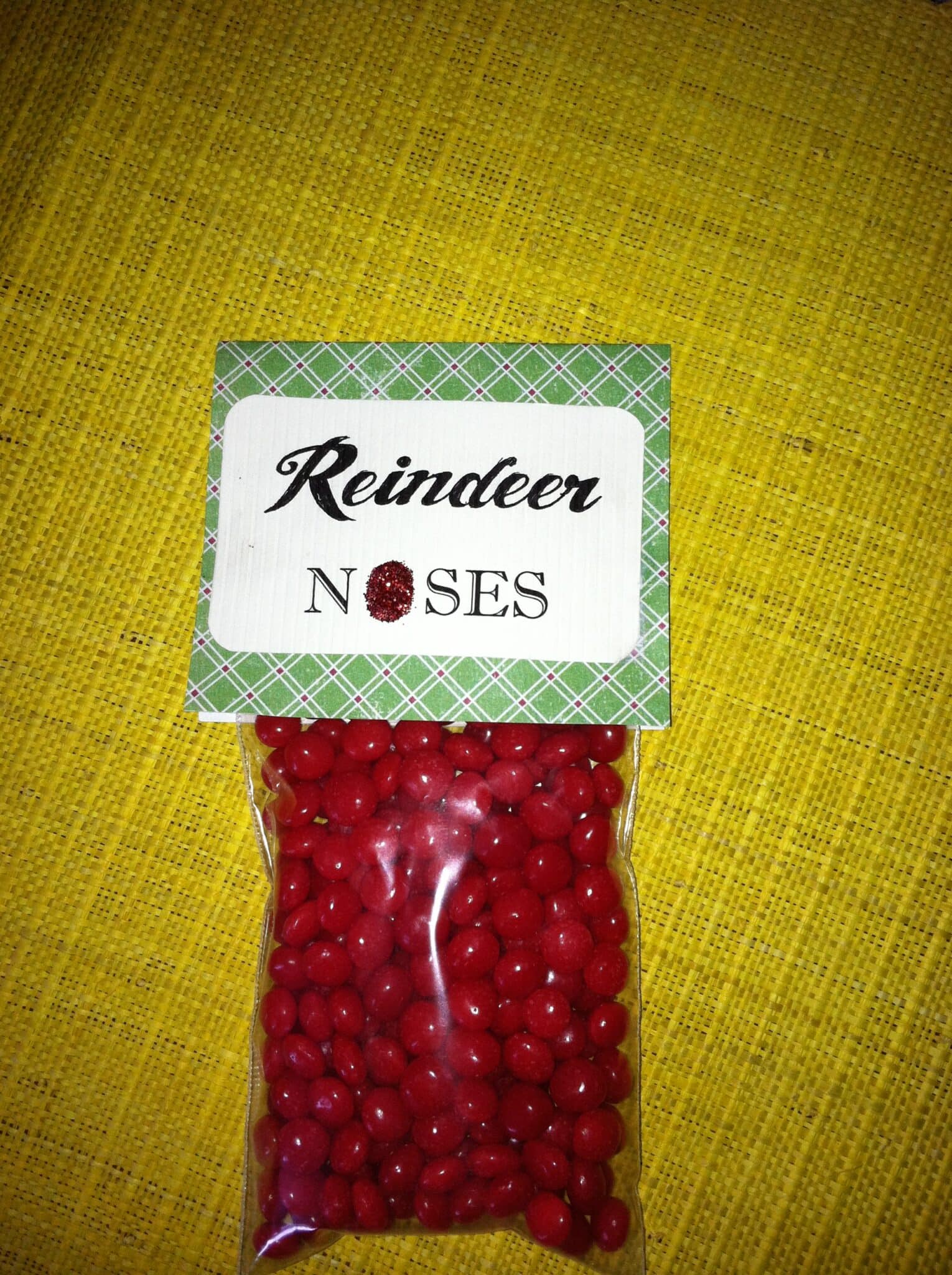 Free printable reindeer noses labels