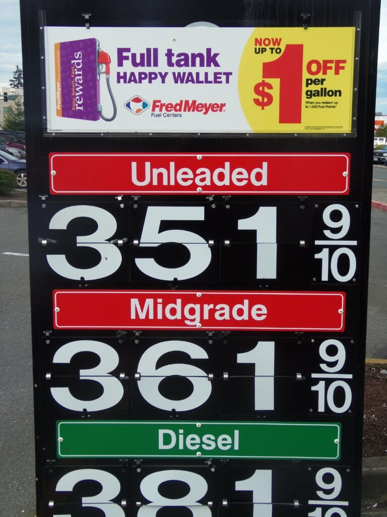 Fred Meyer & QFC – Up To $1 Off Per Gallon Of Gas NOW + Win $150 In Gift Cards & $1 Off Gas!!!
