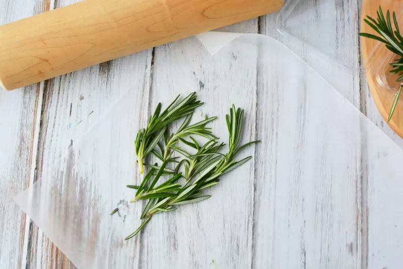 Washing & drying Rosemary for Olive Oil