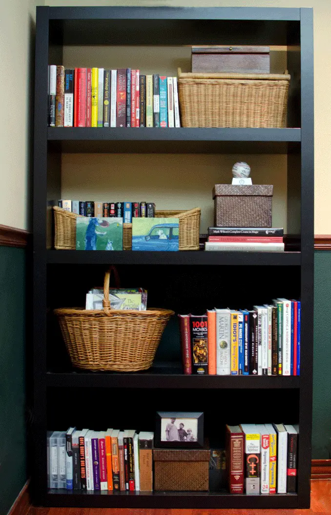 Organizing-mixed-baskets-on-shelf
