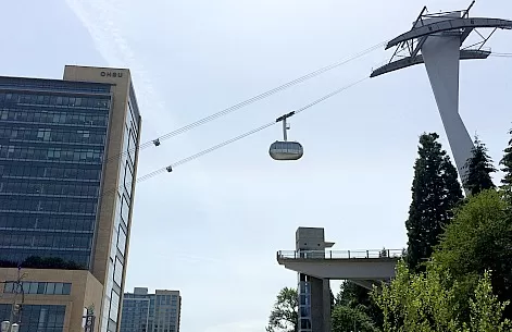 Portland Aerial Tram from Ground
