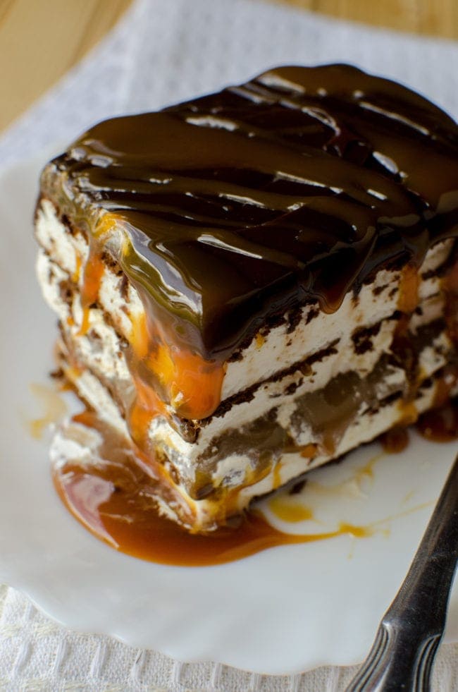 Salted Caramel & Hot Fudge Ice Cream Cake (Super Easy