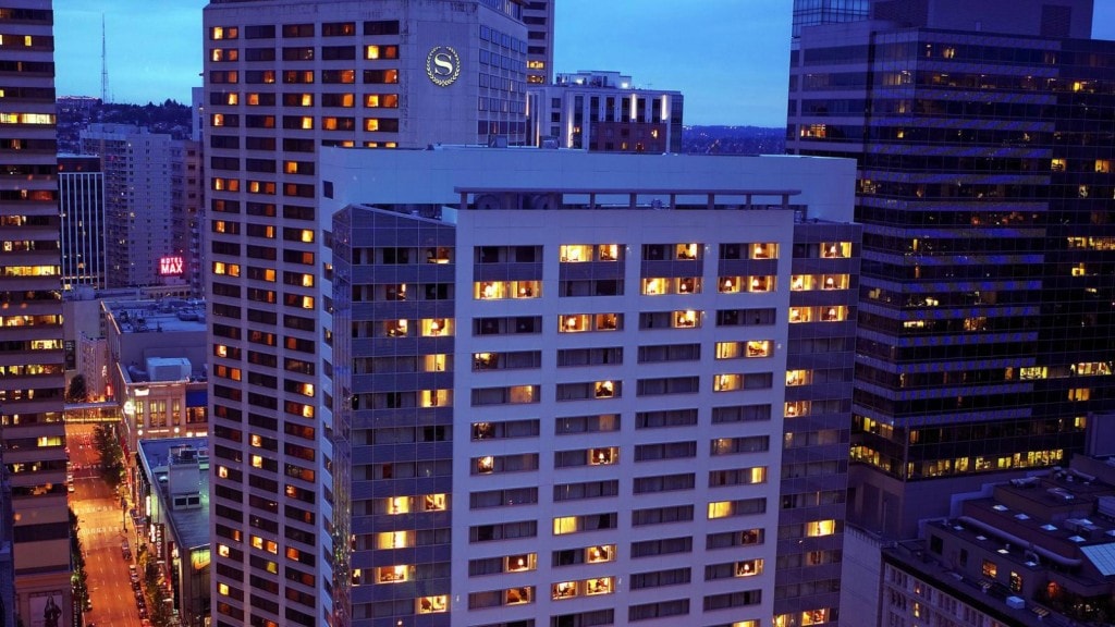 Win a FREE Night At The Sheraton – Enjoy Christmas Festivities in Seattle!
