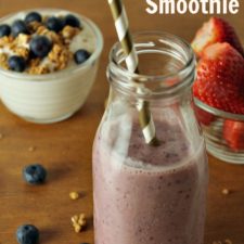 Chia Seed Recipes - Berry Banana Smoothie