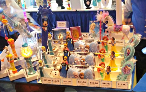 Disney on ice seattle 2018 Disney On Ice: Frozen tickets from Front Row touchbase.ml will make your live entertainment experience magical. We provide world class service and premium seating. Start by finding your event on the Disney On Ice: Frozen schedule of events with date and time listed below.