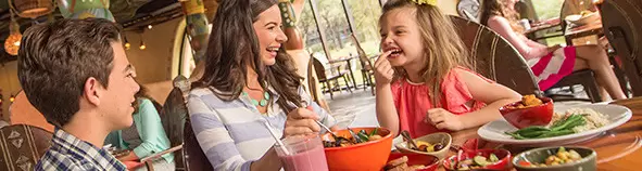 Saving at Disney World – FREE Disney Dining Plan