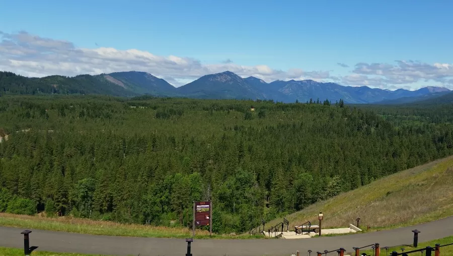 View from Suncadia Lodge of Cascade Mountains