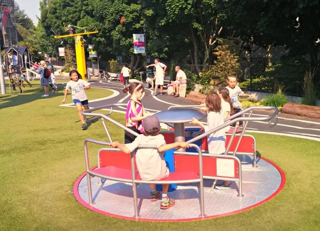 park at Seattle center