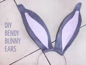 bendy-bunny-ears-hor