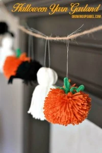 Easy-Halloween-Garland-from-Yarn