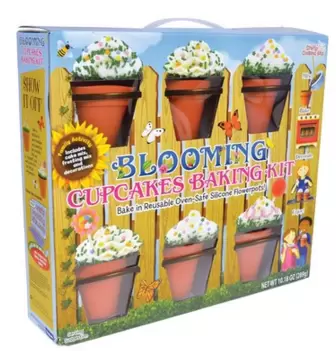 Brand Castle Blooming Chocolate Cupcake Kit
