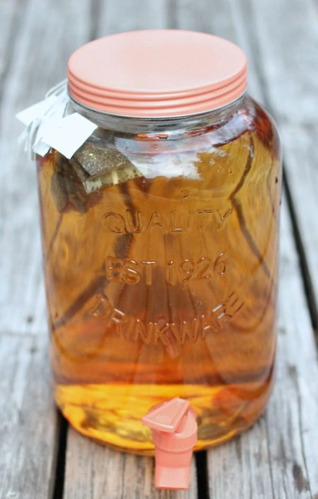 Sun Tea - a frugal drink for the summertime!