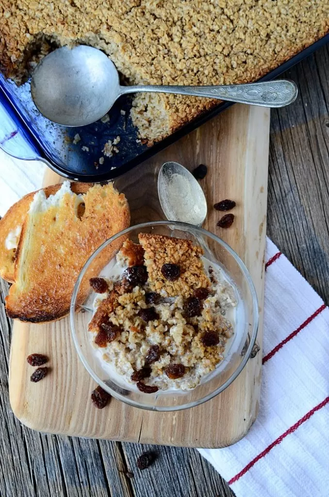 Overnight Baked Oatmeal with Apples & Cinnamon