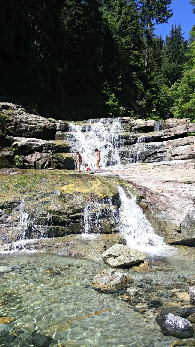 denny creek water falls