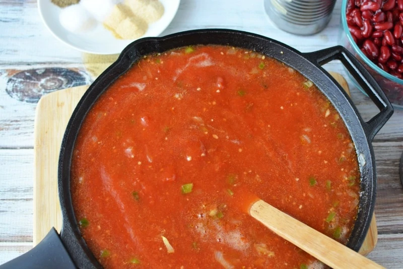 Simmering sauce for Sausage Pumpkin Chili