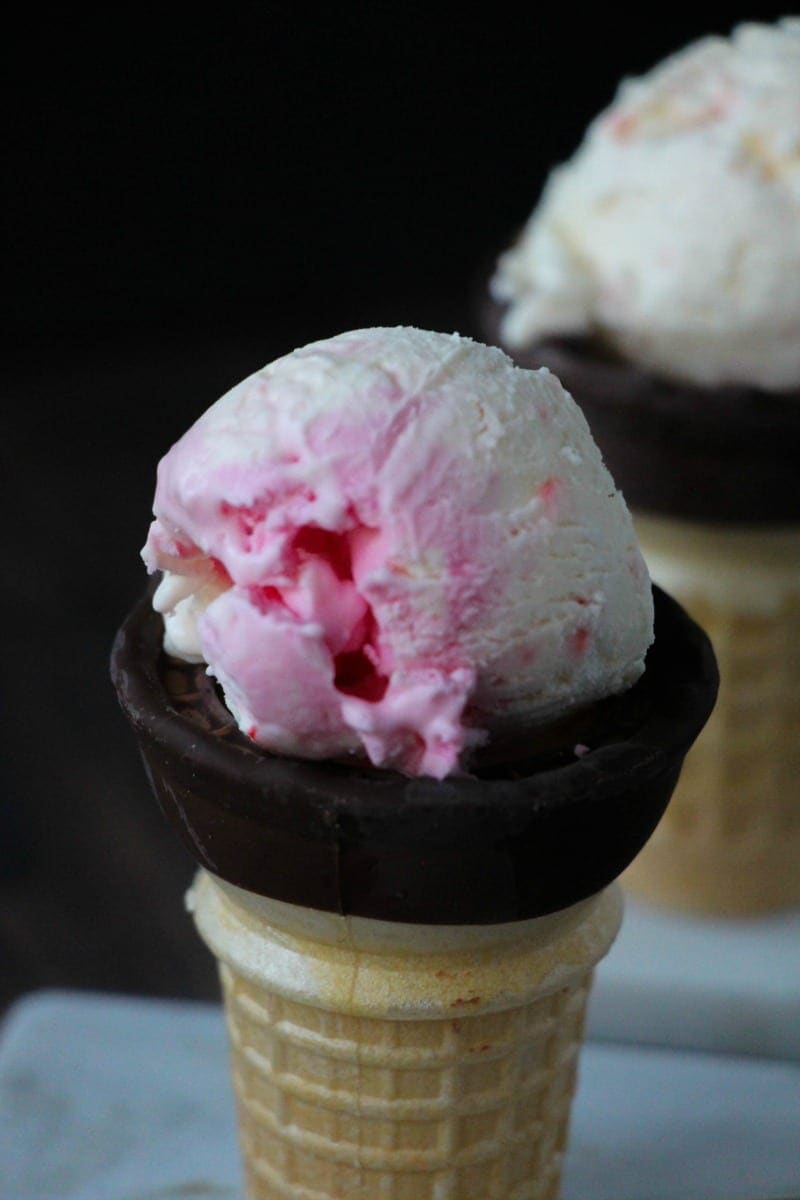 Peppermint Ice Cream and Chocolate Dipped Cones for the Holidays