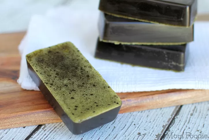 Green-Tea-and-Lemon-Soap-recipe