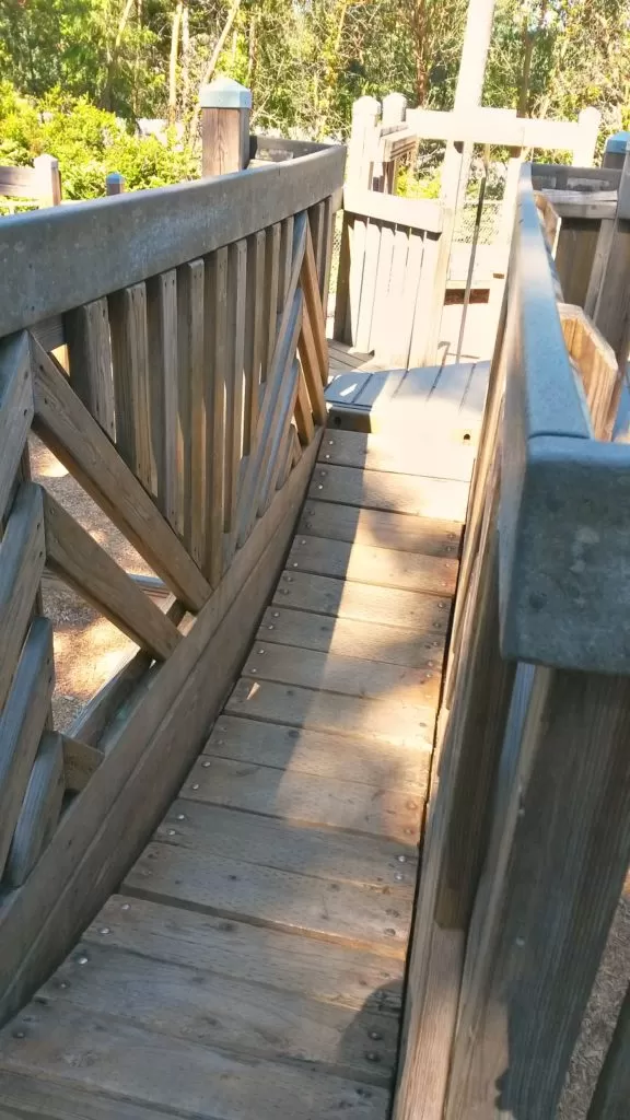 Kids Gig Playground Bridge