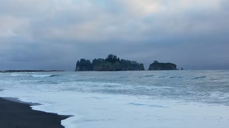 Rialto Beach at dusk in Olympic National Park