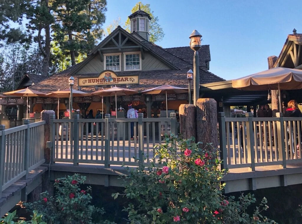 Best Value Dining: Disneyland (Which Restaurants in the Parks To Eat At)!