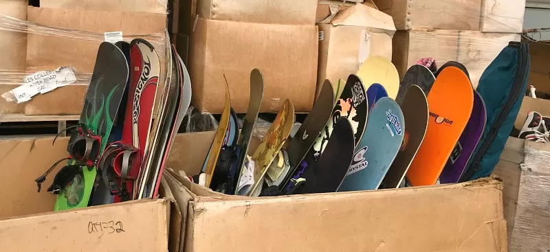 Snowboards for Sale at ShopGoodwill.com