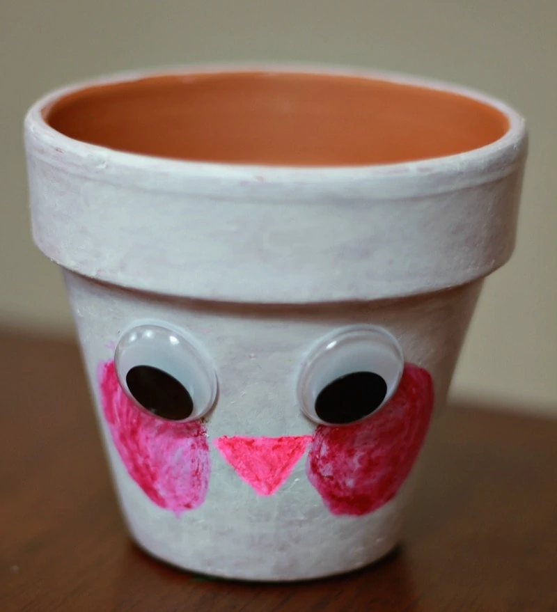Painted Rabbit Pots with Kwik Stix and adding a Face & Googly Eyes