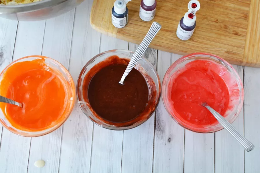 Food coloring for candied popcorn