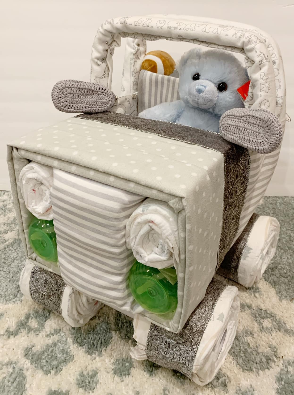 How To Make A Diaper Cake Or Diaper Jeep Cake - Cute for Baby Showers