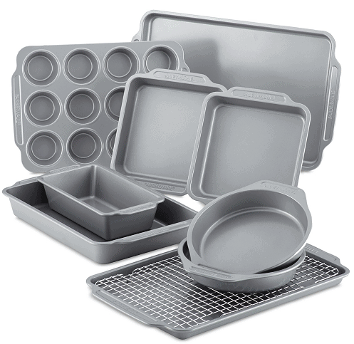 Farberware 10-Pc. Nonstick Bakeware Set $35.06 (Reg $116.99)