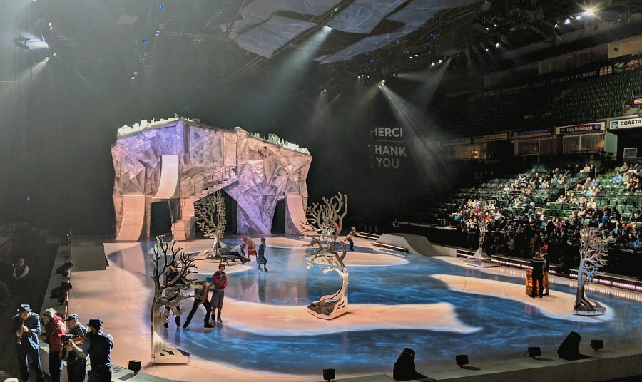 PreShow Entertainment at Cirque du Soleil