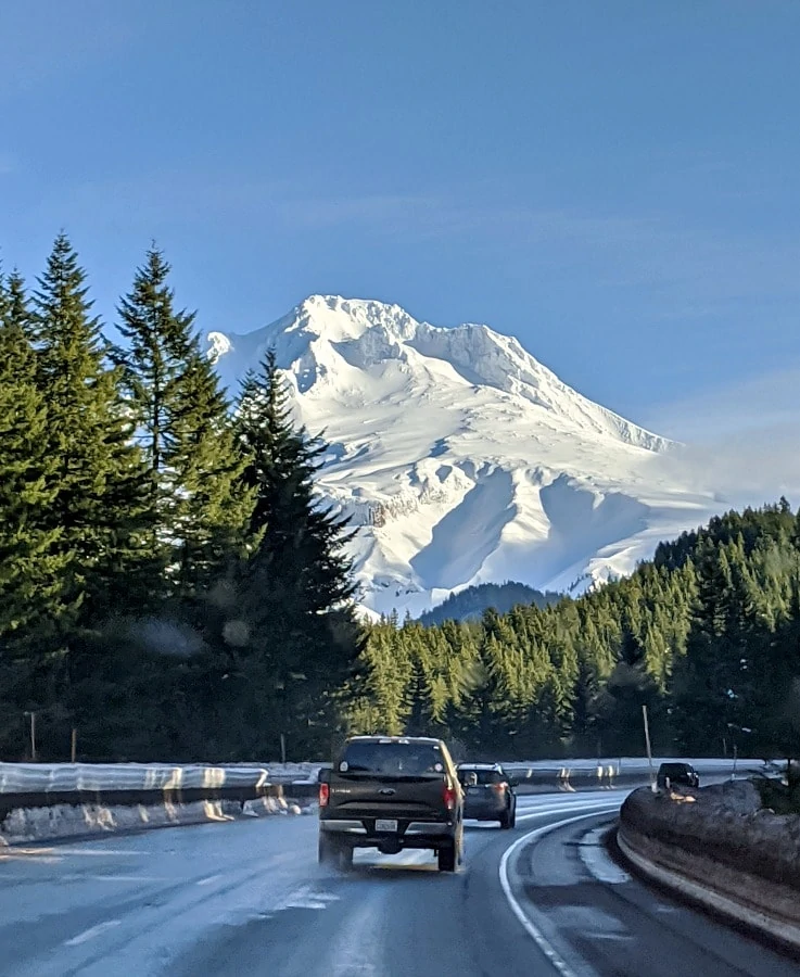 Mt Hood on the Drive Up