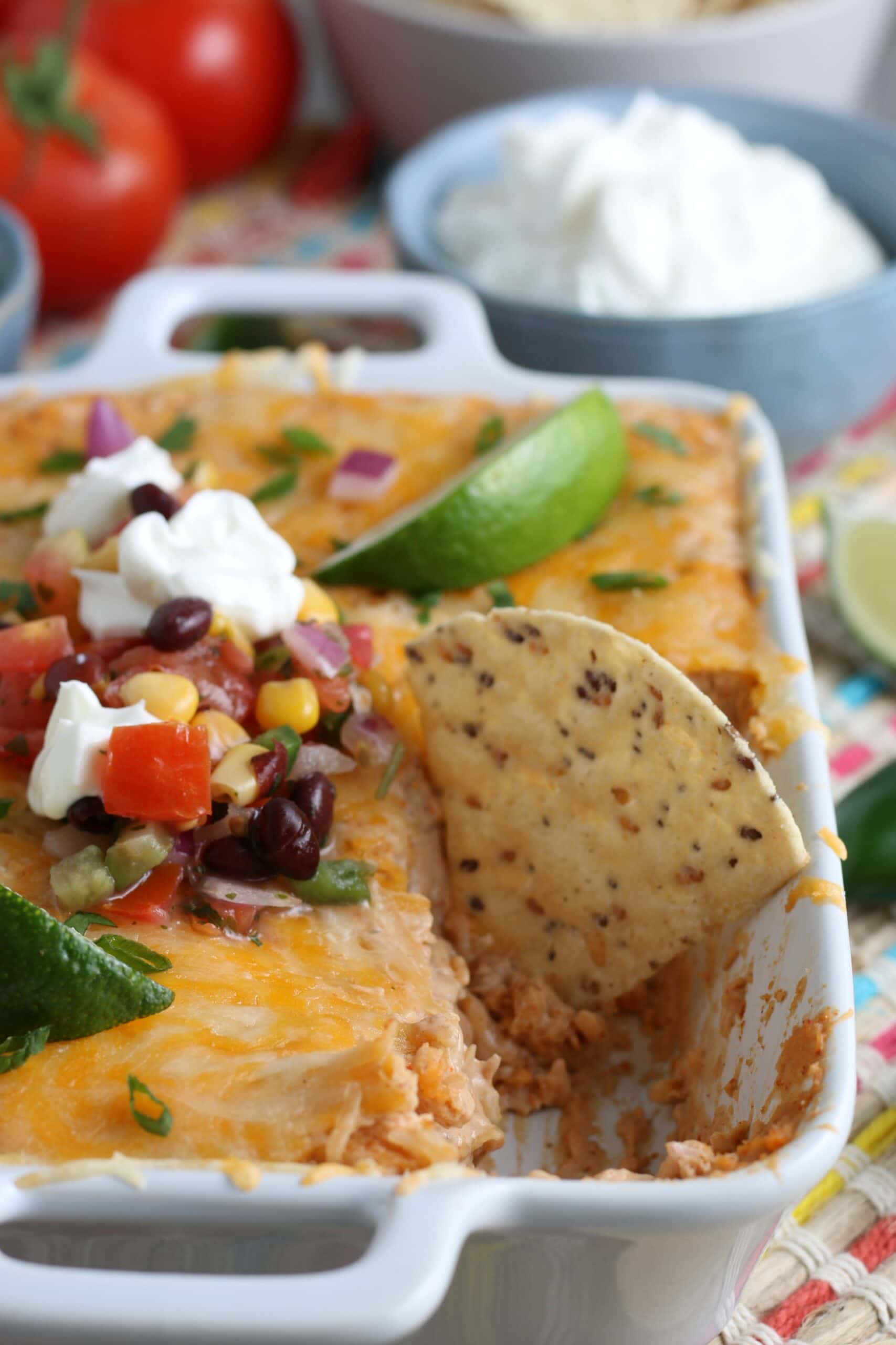 Easy Mexican Bean Dip Recipe - 5 Minutes to Prep &amp; So Delicious ...