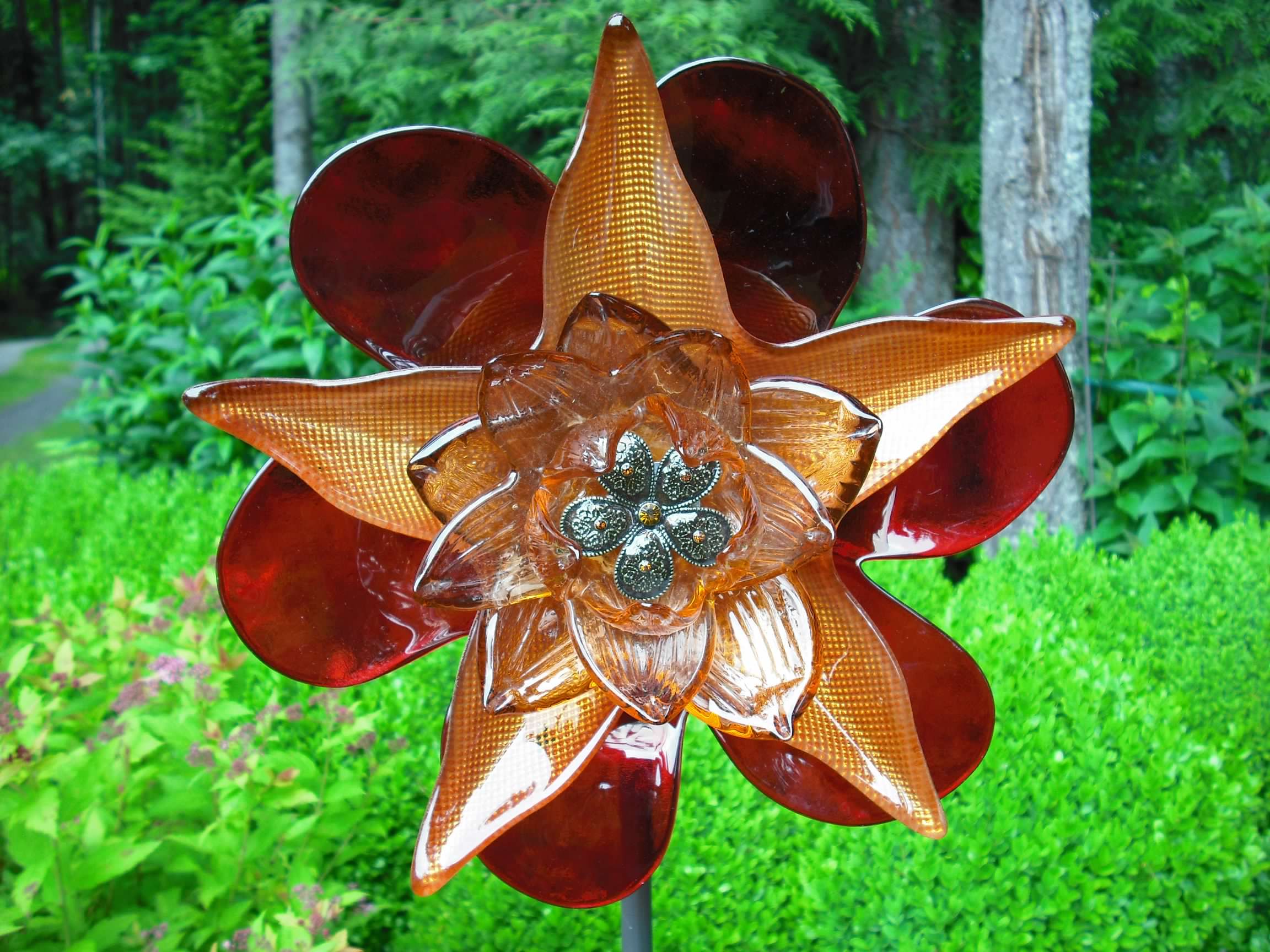 Glass flowers from plates