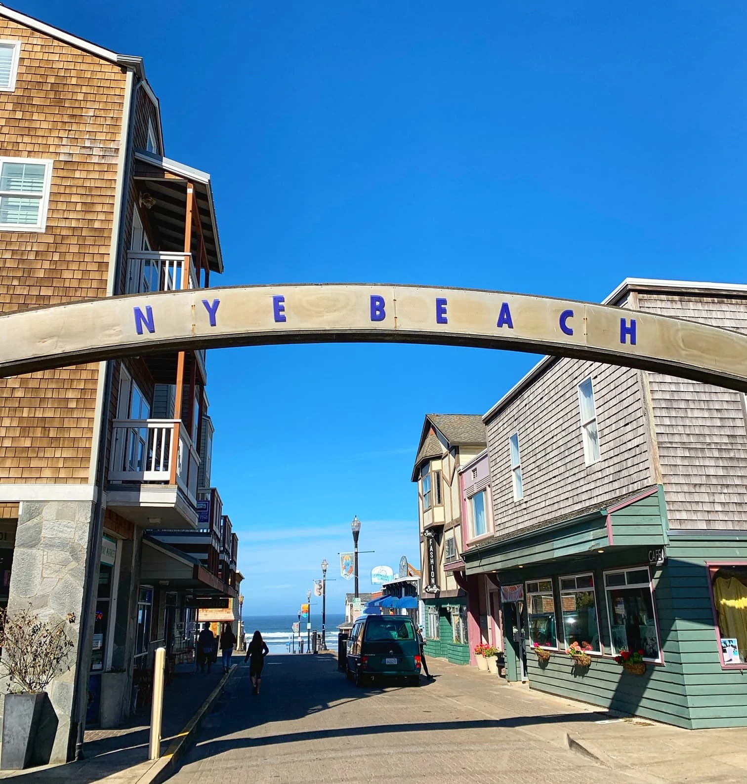 Nye Beach Entrance at Newport Oregon