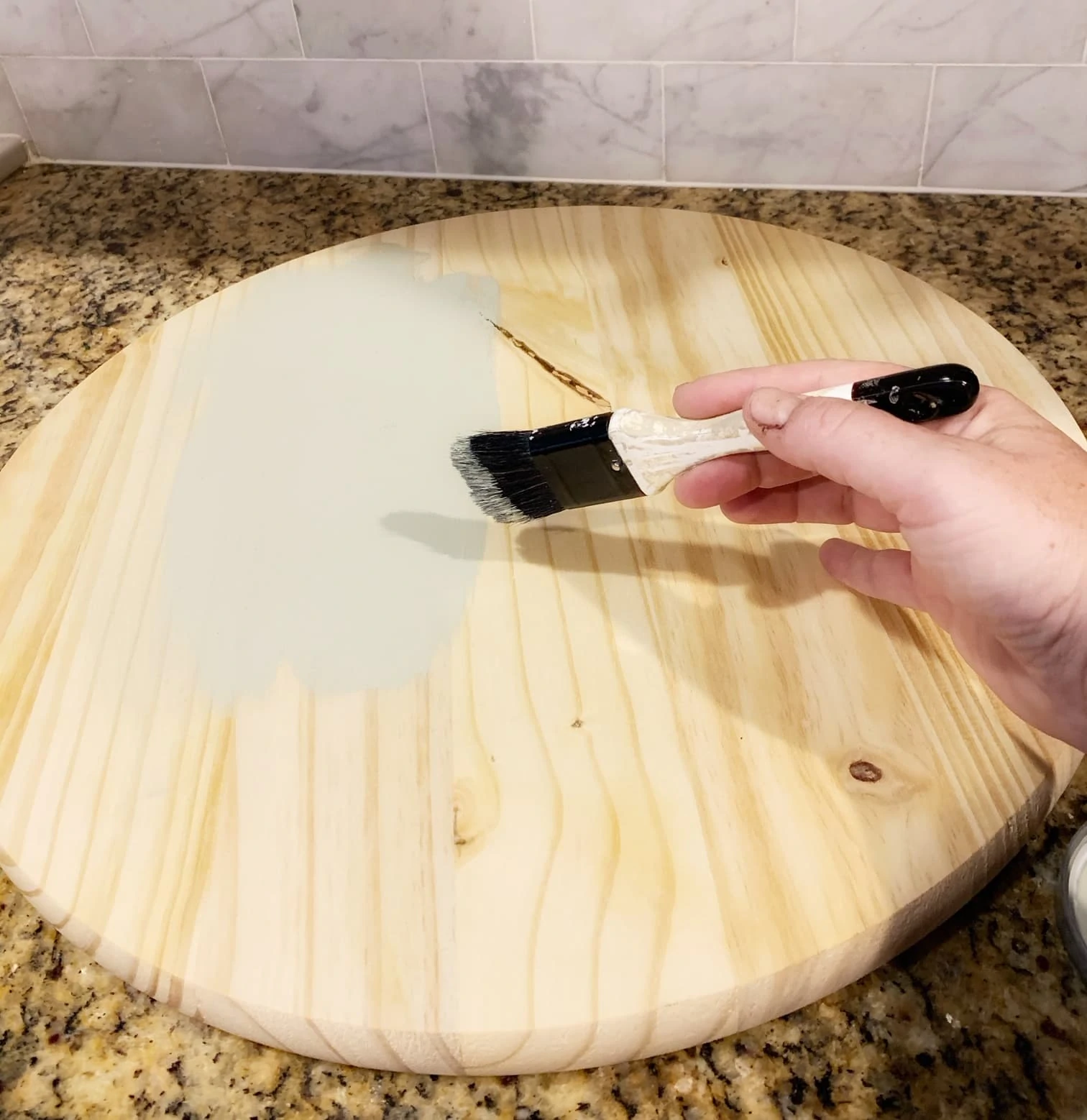 painting a home depot wood round