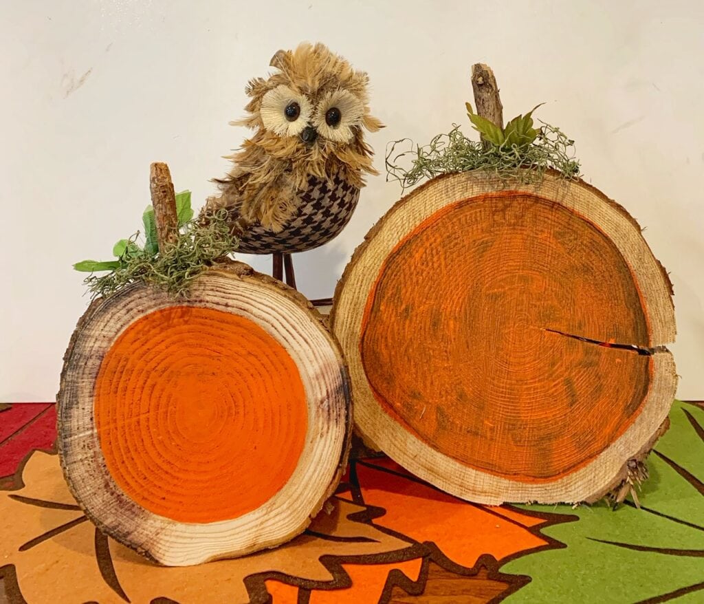Painted Wooden Pumpkins – Easy Fall Decor To Make!