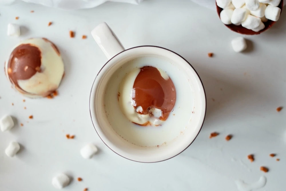 Hot Chocolate Ball in Milk 