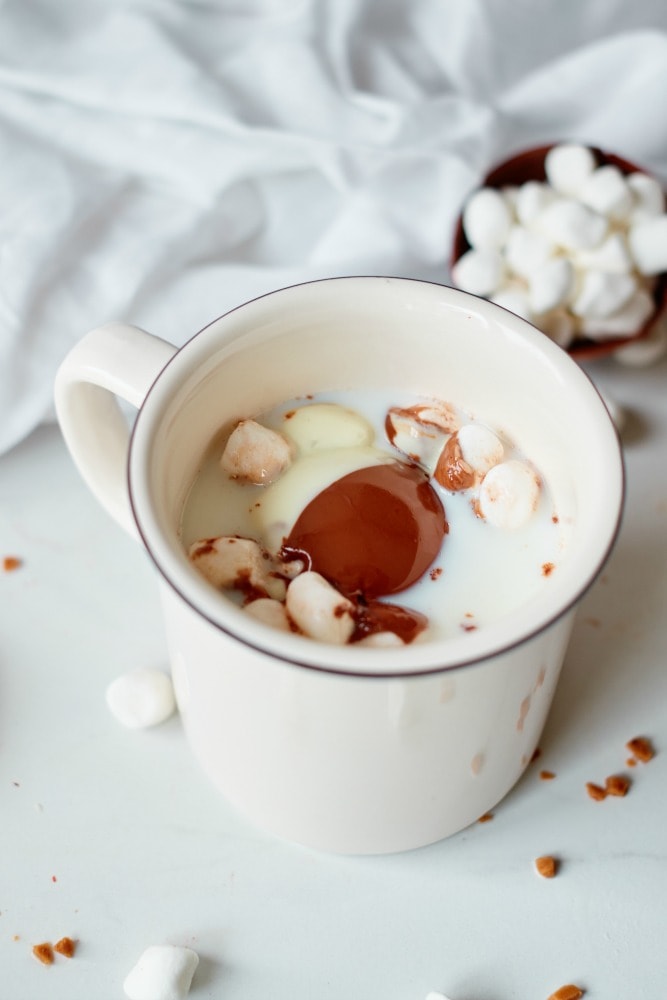 Hot Chocolate Bomb with Marshmallows White Chocolate & Caramel