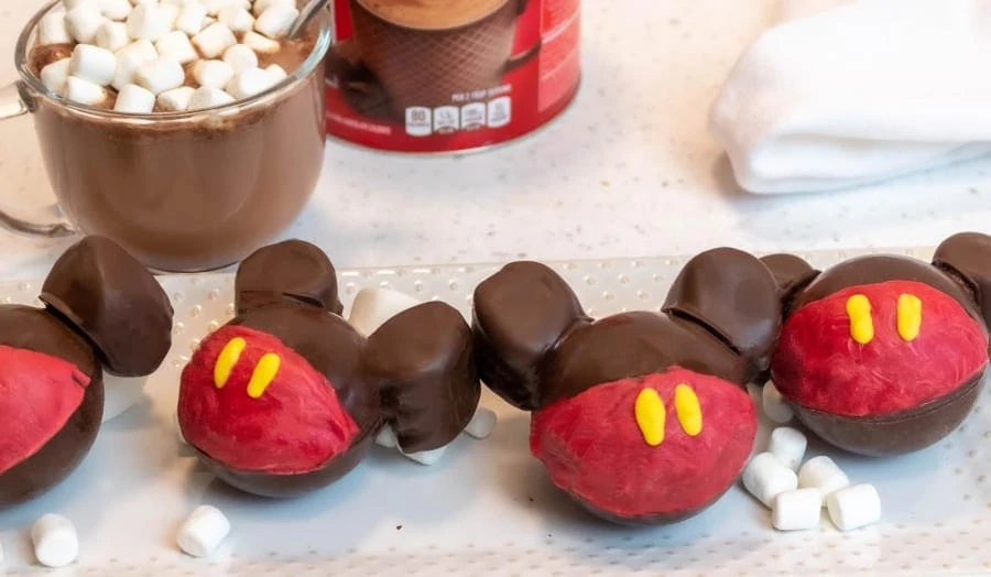 Mickey Hot Cocoa Bombs with Mug