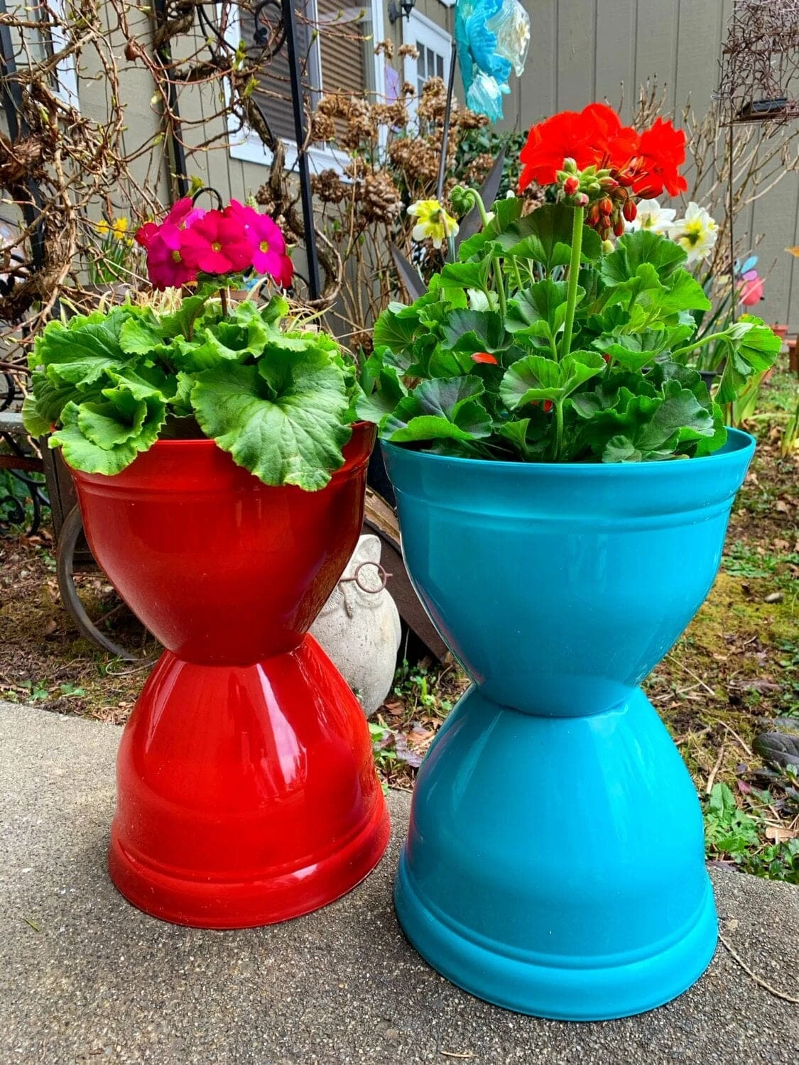 dollar store garden hack for standing planters