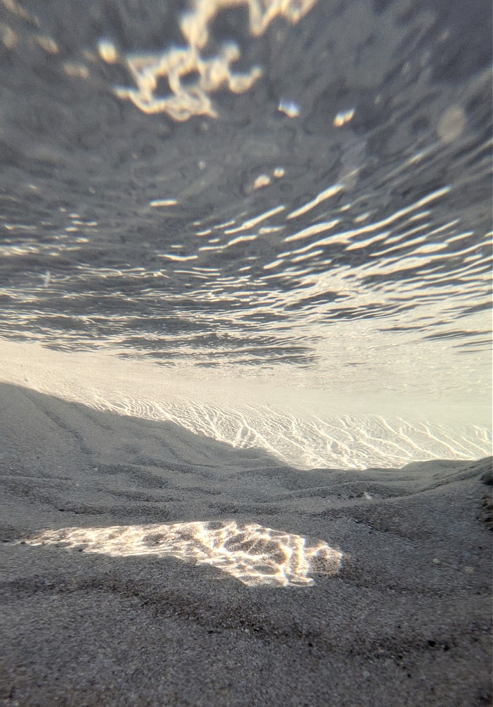 Underwater pictures at the beach with CaliCase