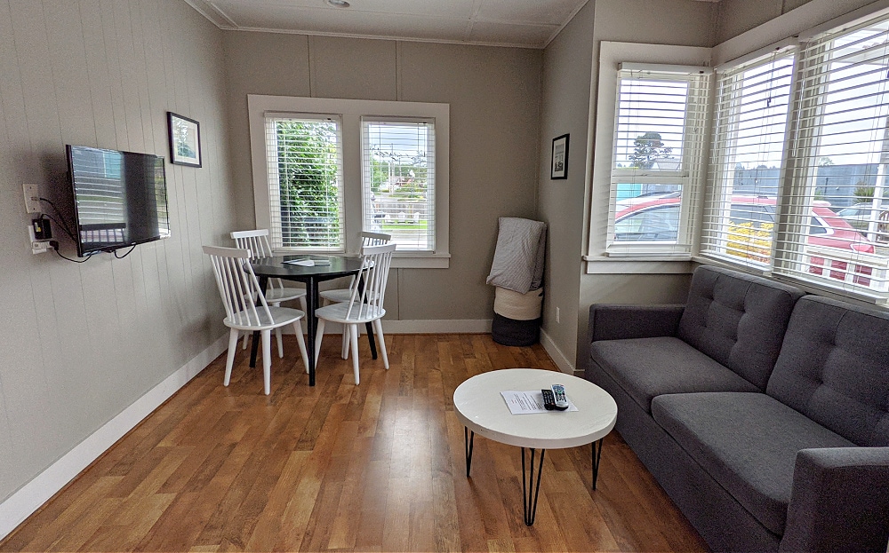 Boardwalk Cottages One Bedroom