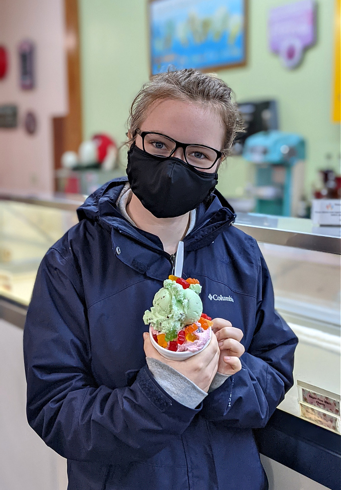 Ice Cream at Scoopers in Long Beach WA