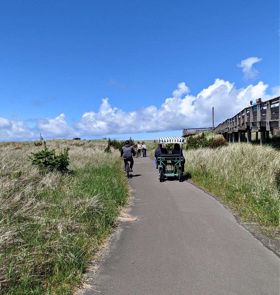 Surrey on the Discovery Trail at Long Beach WA