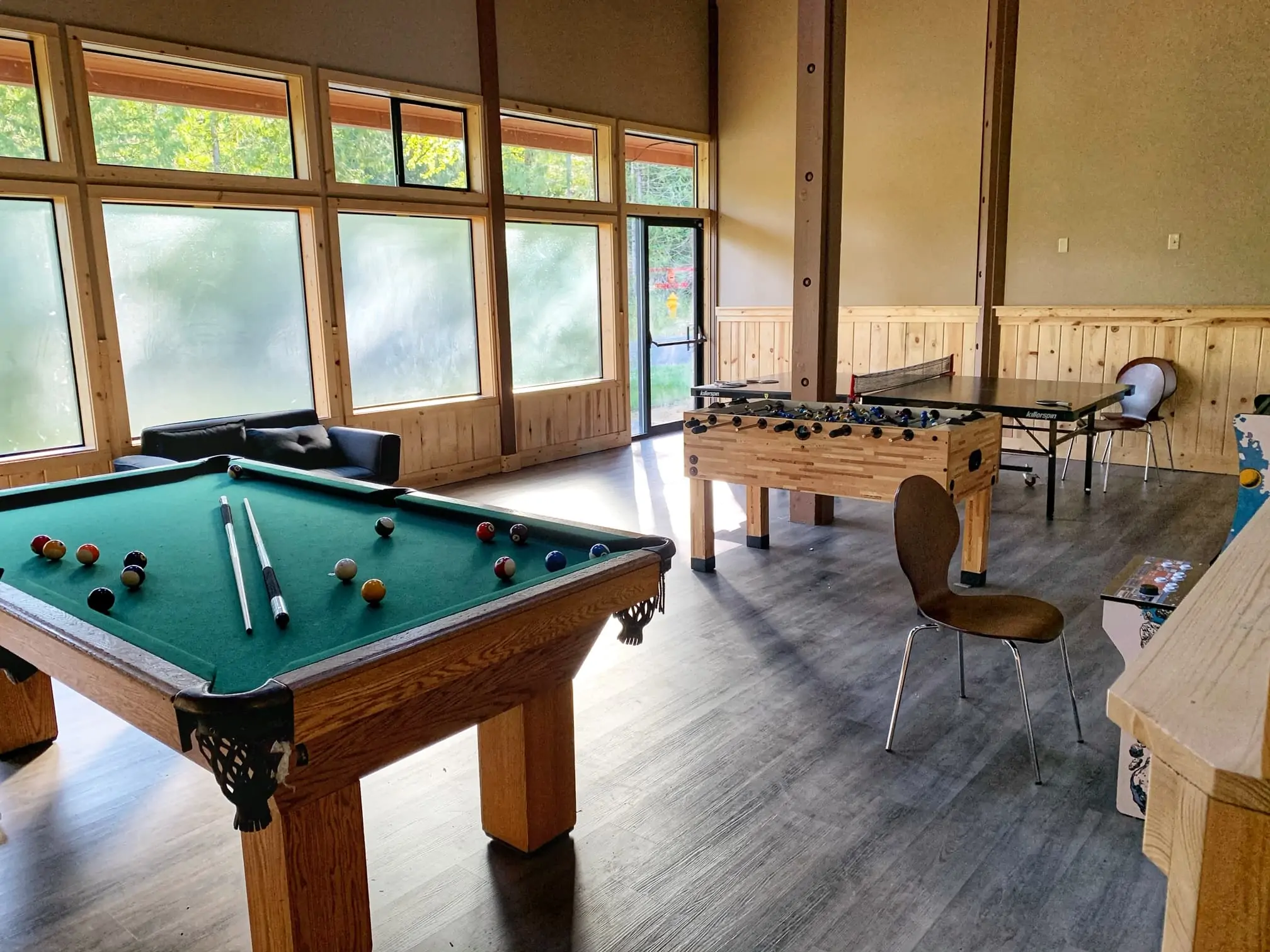 game room at mt hood rv resort