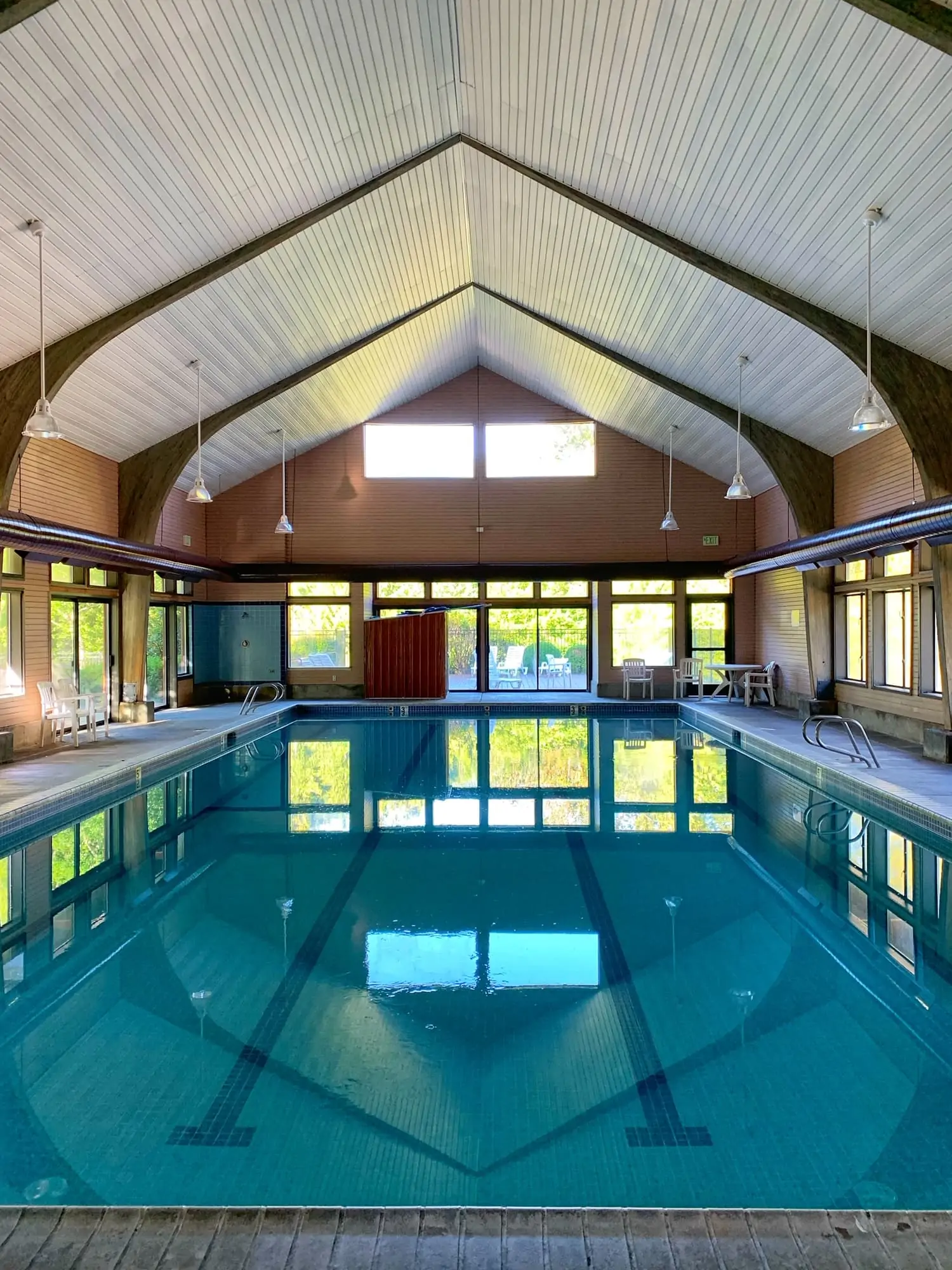 mt hood village pool