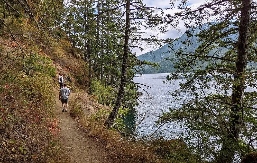 HIke to Devil's Punchbowl at Lake Crescent