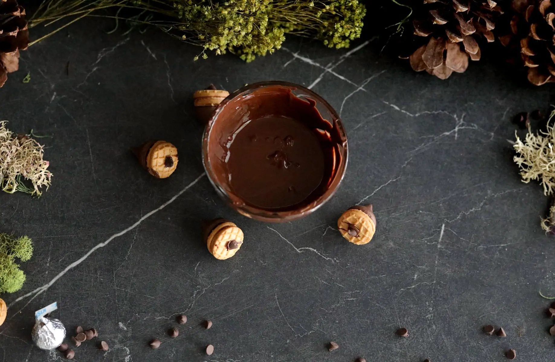 melting chocolate for acorn cookies